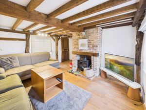 Lounge- click for photo gallery